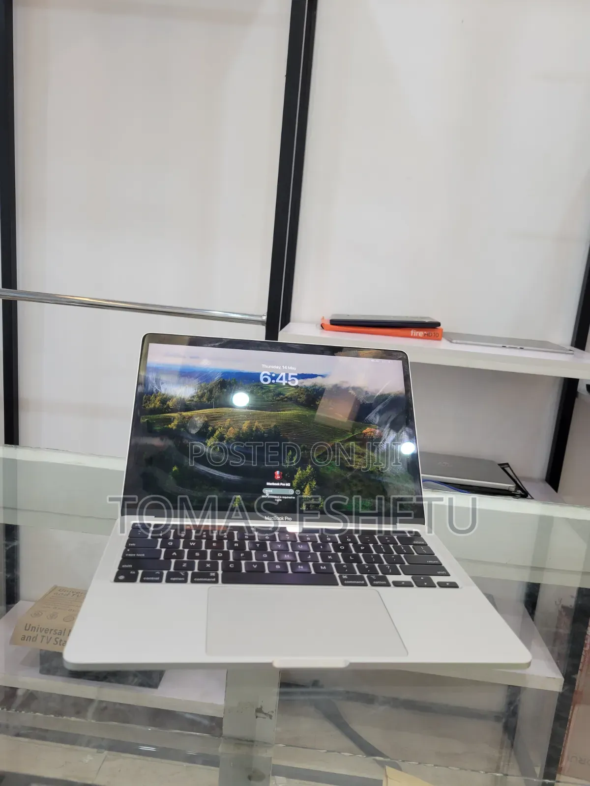 New Laptop Apple MacBook Pro 2023 M2 8GB Apple M4 Max SSD 256GB