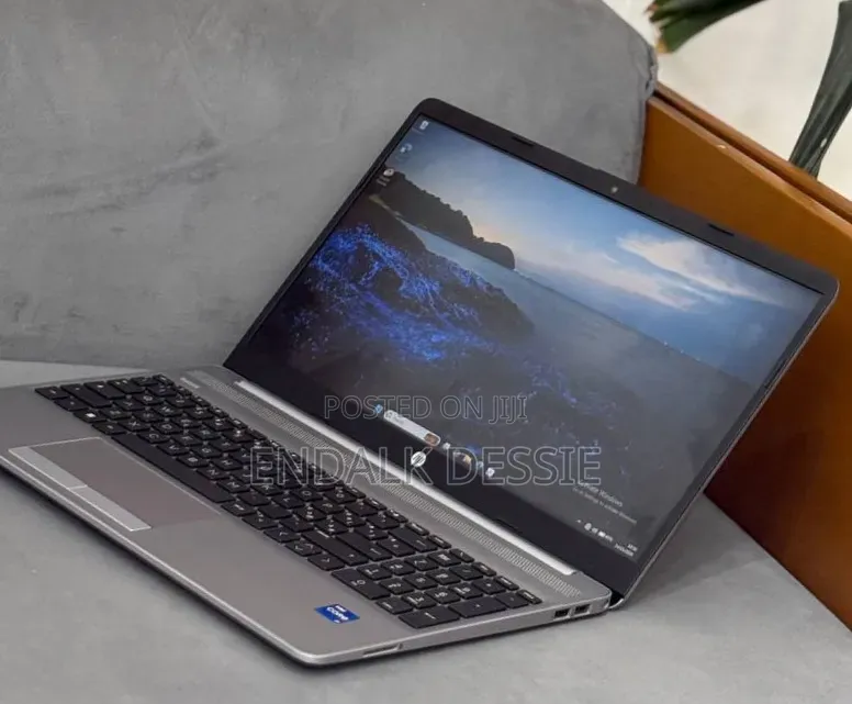 New Laptop HP Stream Notebook 16GB Intel Core i7 SSD 512GB