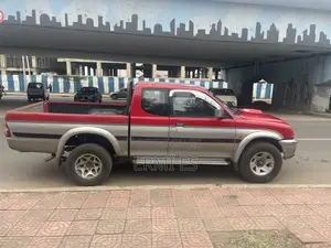 Mitsubishi L200 Club Cab 2.5 TD 4WD 2002 Red