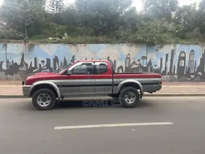 Mitsubishi L200 Club Cab 2.5 TD 4WD 2002 Red