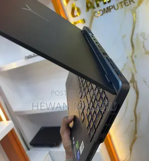 New Laptop Lenovo 16GB Intel Core i7 SSD 1T