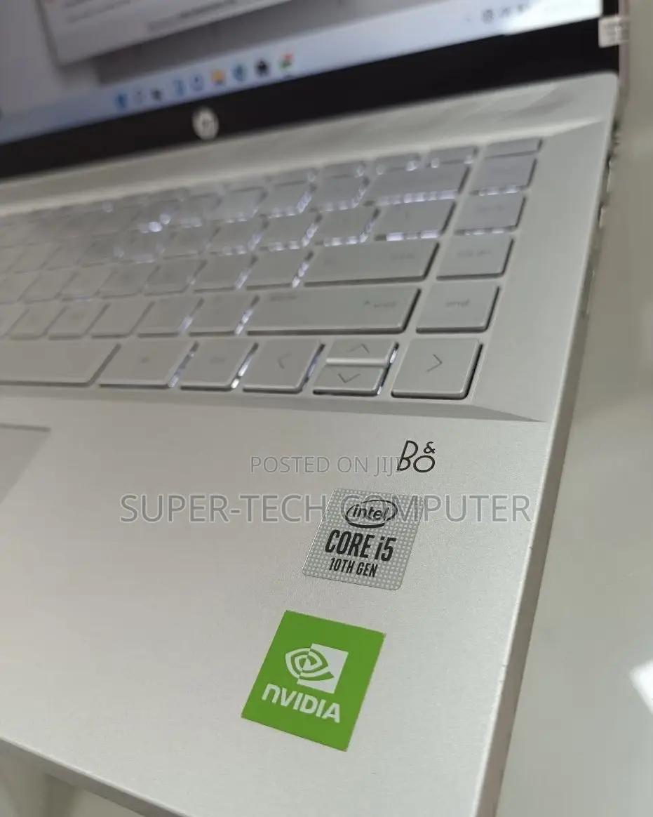 New Laptop HP Pavilion 14 8GB Intel Core i5 SSD 512GB
