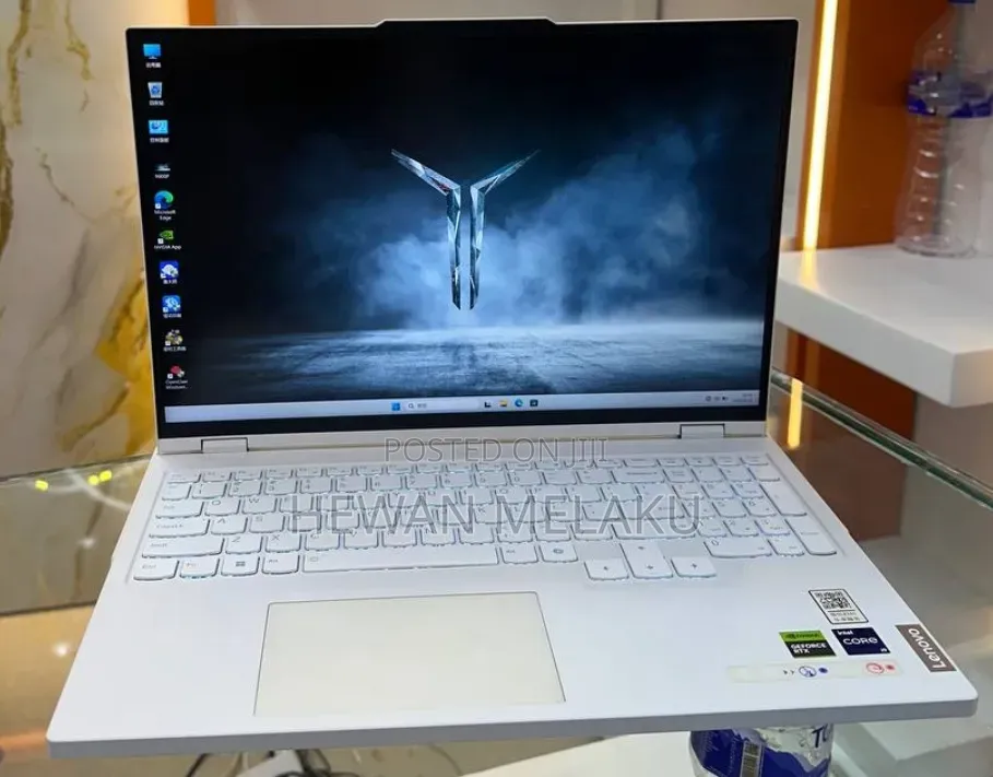 New Laptop Lenovo 16GB Intel Core i9 SSD 1T