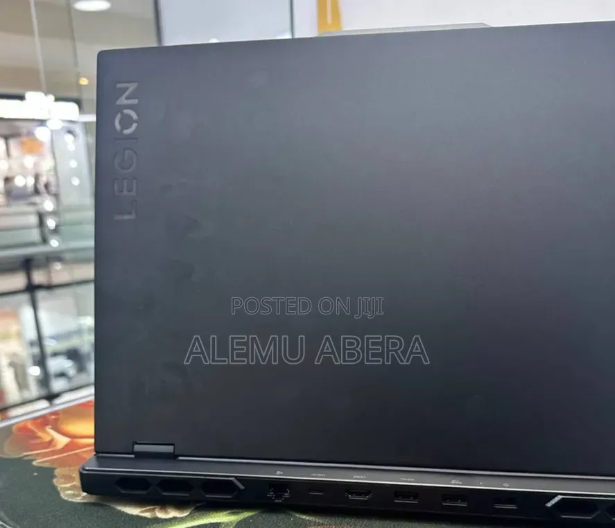 New Laptop Lenovo Legion Pro 7 32GB Intel Core i9 SSD 1T