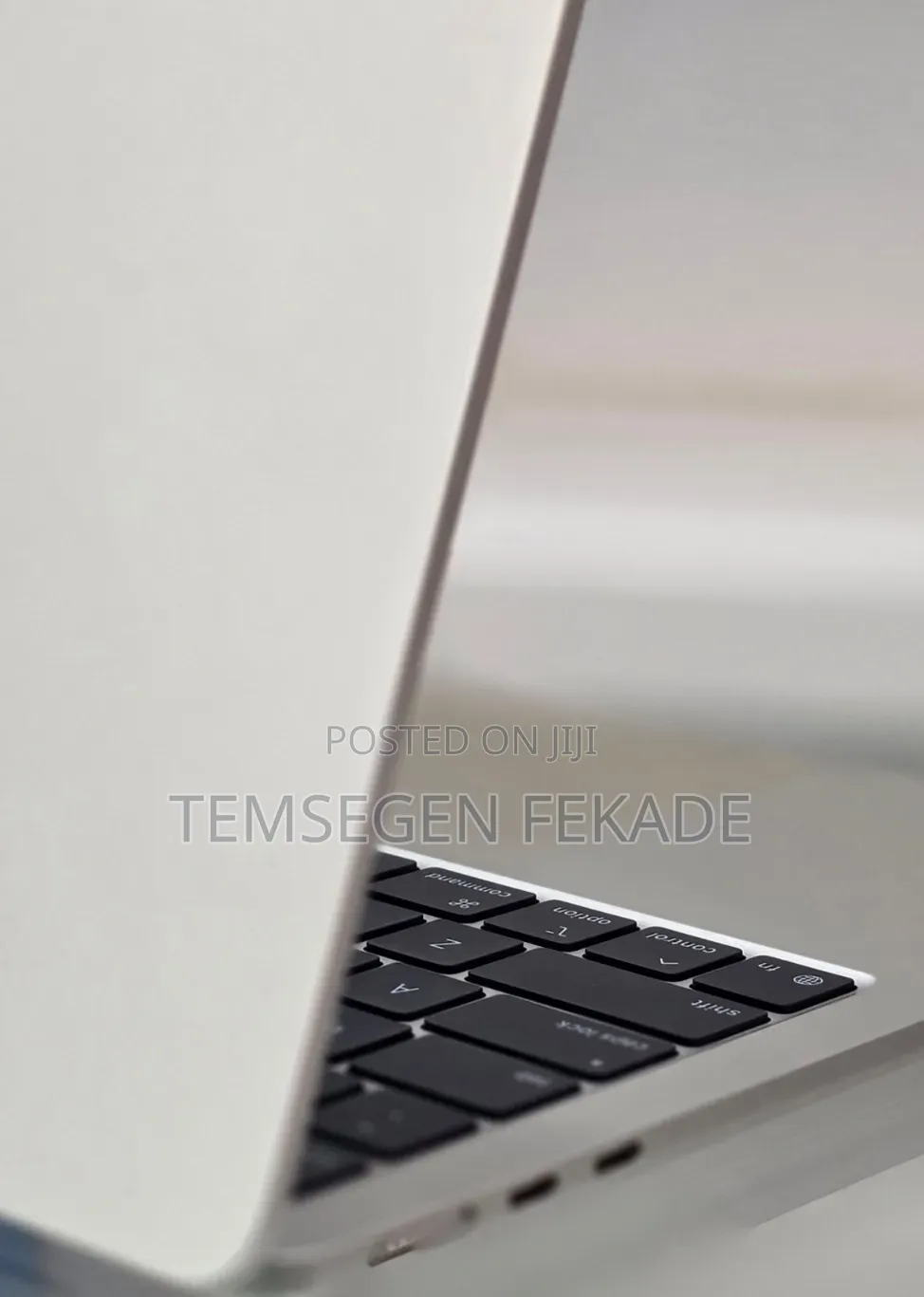 New Apple MacBook Air 2025 M4 13-inch 16GB Apple M4 Max SSD 256GB