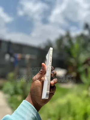 New Apple iPhone 13 128 GB White
