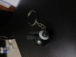 8 Ball Keychain