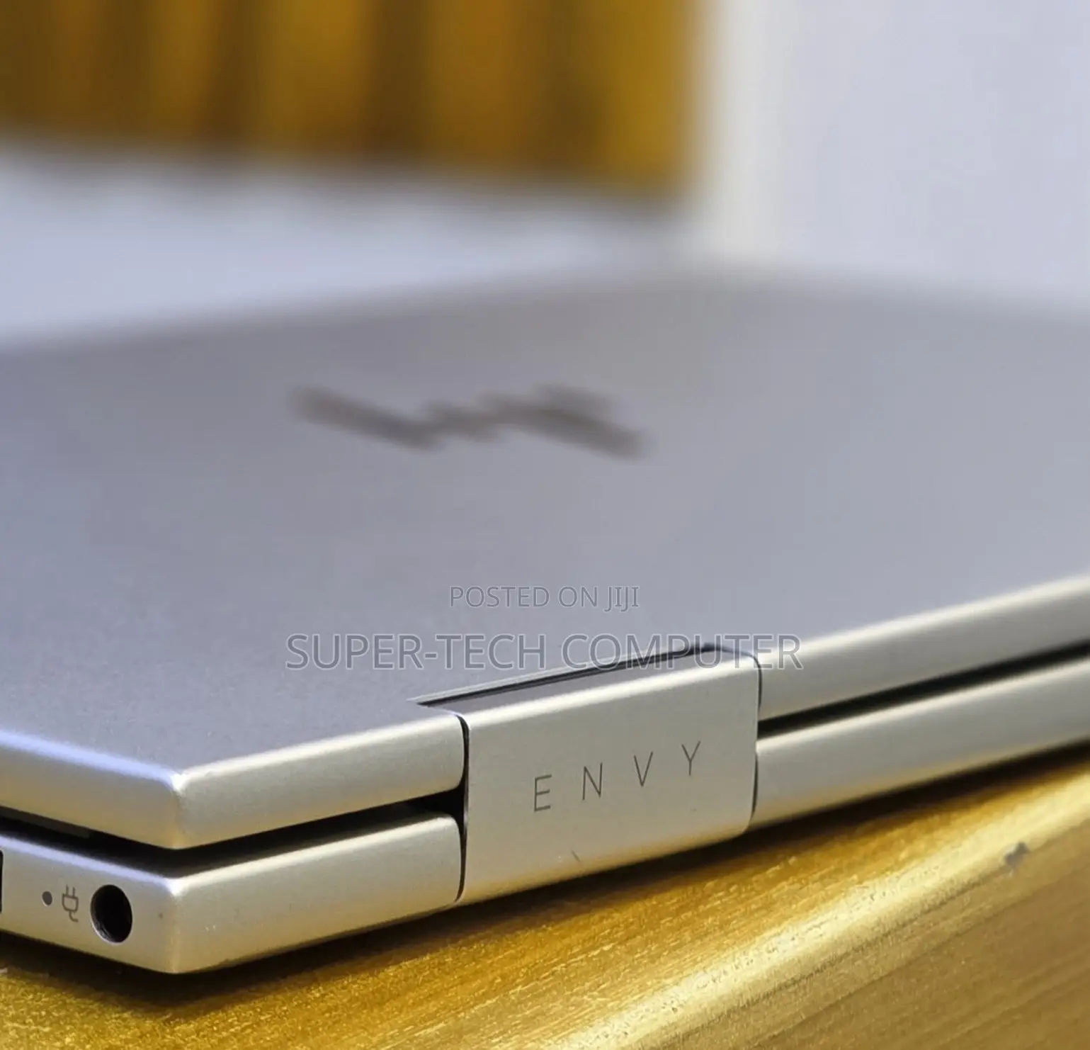 New Laptop HP Envy X360 8GB Intel Core i5 SSD 512GB
