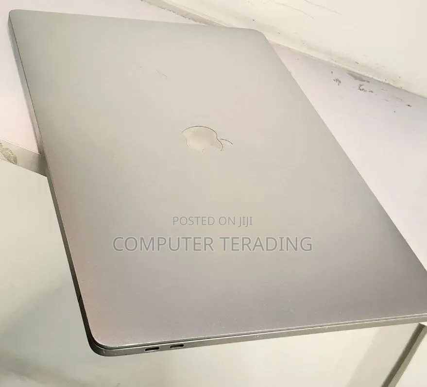 New Laptop Apple MacBook Pro 2019 32GB Intel Core i9 SSD 1T