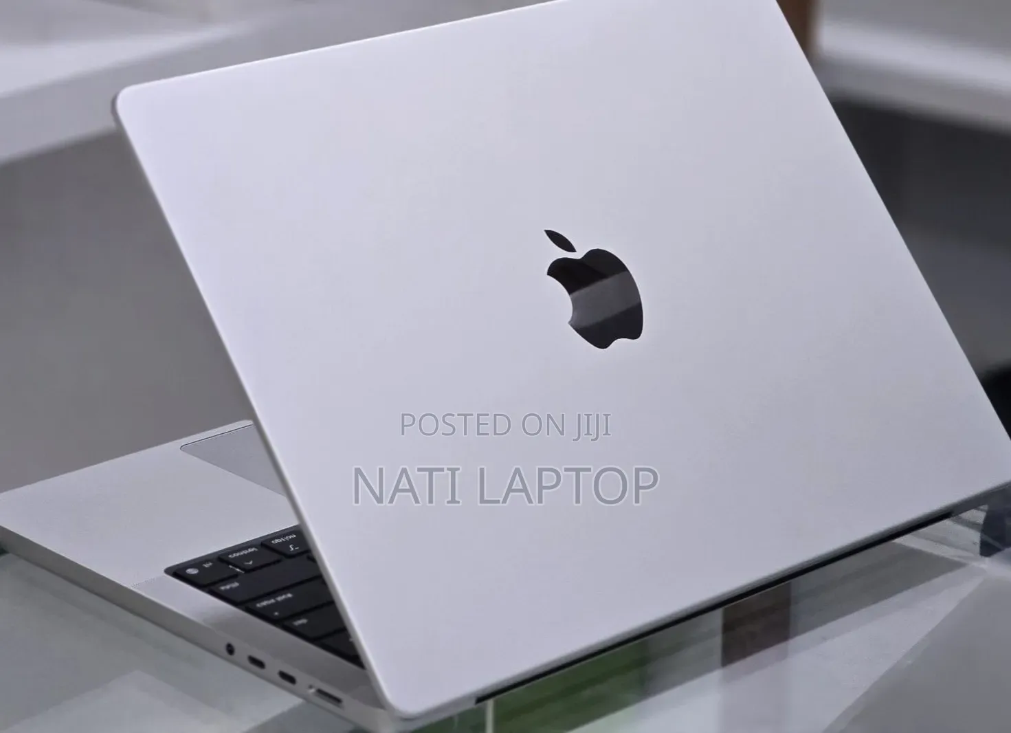 New Apple MacBook Pro 2025 M5 14-inch 16GB Apple M5 Pro SSD 512GB