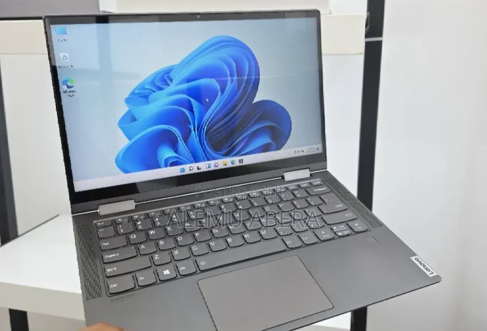 New Laptop Lenovo ThinkPad Yoga 16GB Intel Core i5 SSD 512GB