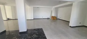 የሚከራይ ቢሮ ግራሆንድ ፍሎር