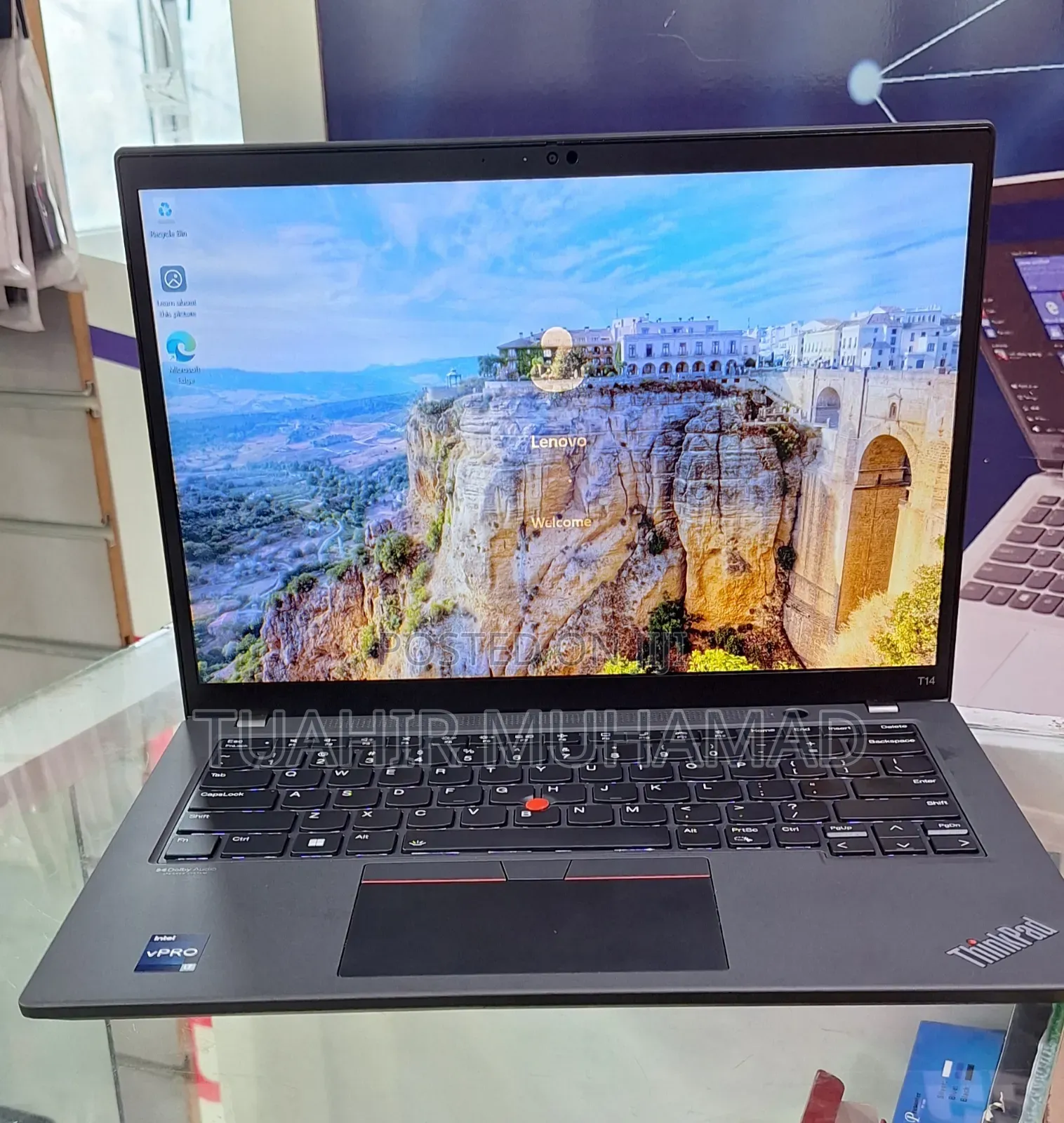 New Laptop Lenovo ThinkPad T14 16GB Intel Core i7 SSD 512GB