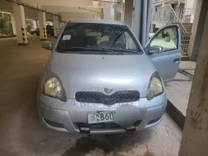Toyota Vitz 2004 Silver