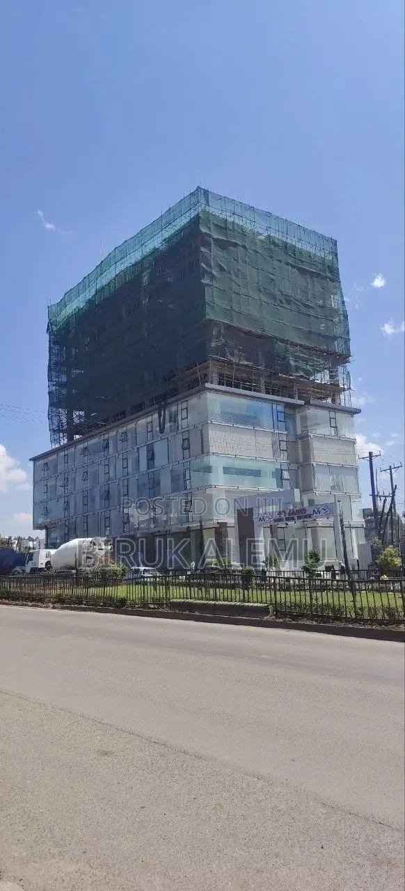 1bdrm Apartment in Mon Real Estate, Nifas Silk-Lafto for sale