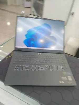 New Laptop Lenovo 16GB Intel Core i7 SSD 1T