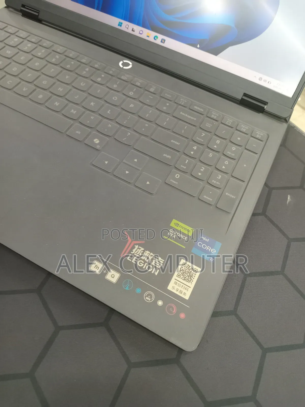 New Laptop Lenovo 16GB Intel Core i7 SSD 1T