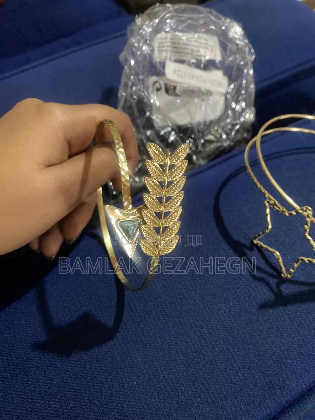 Bracelet or Jewlleery