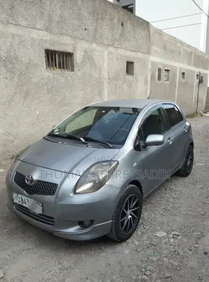 Toyota Yaris 1.0 VVT-i 2008 Silver