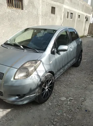 Toyota Yaris 1.0 VVT-i 2008 Silver
