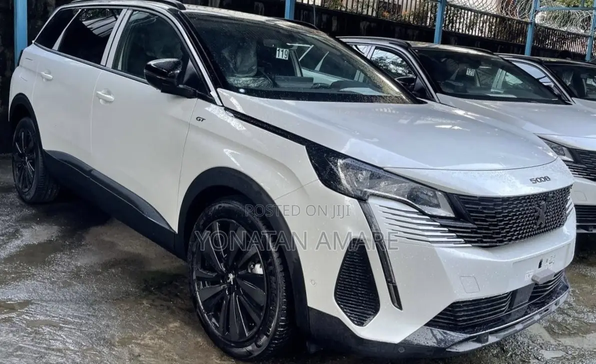 New Peugeot 5008 2023 White