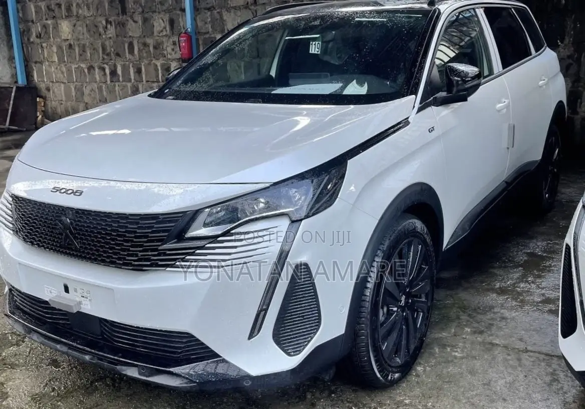 New Peugeot 5008 2023 White