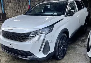 New Peugeot 5008 2023 White