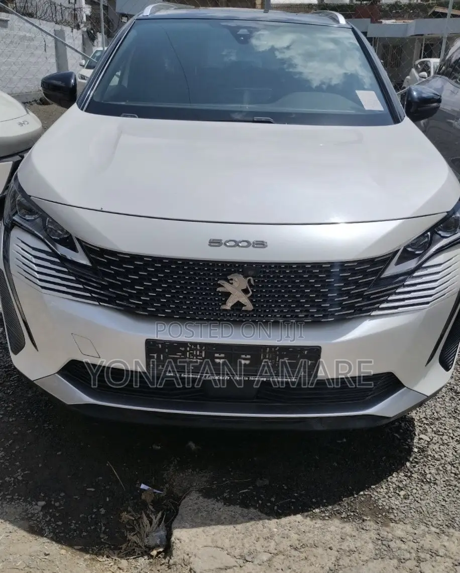 New Peugeot 5008 2023 White