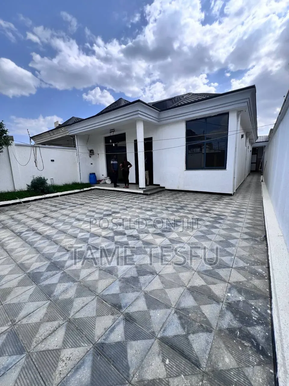 Furnished 4bdrm Villa in ሀያት, Bole for sale