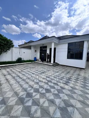Furnished 4bdrm Villa in ሀያት, Bole for sale