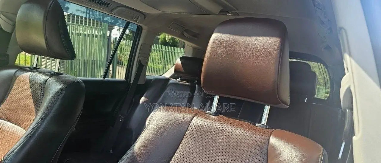 Toyota Land Cruiser Prado 2019 Brown