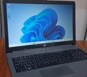 New Laptop HP 250 G7 8GB Intel Core i7 SSD 256GB