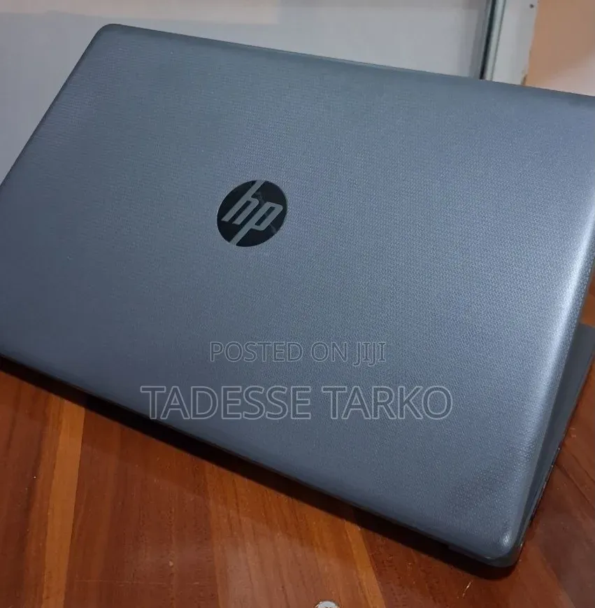 New Laptop HP 250 G7 8GB Intel Core i7 SSD 256GB