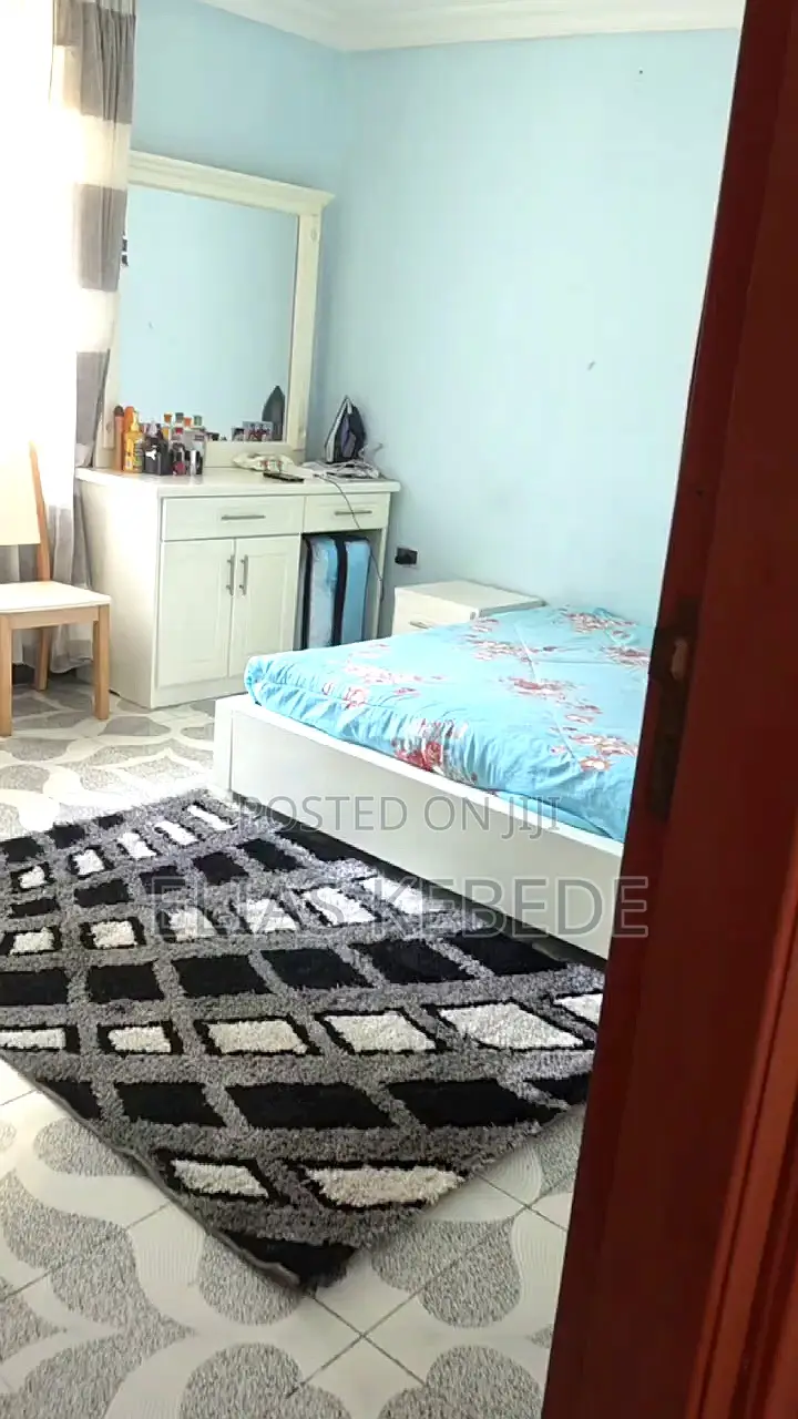 Furnished 3bdrm Condo in Yeka for sale