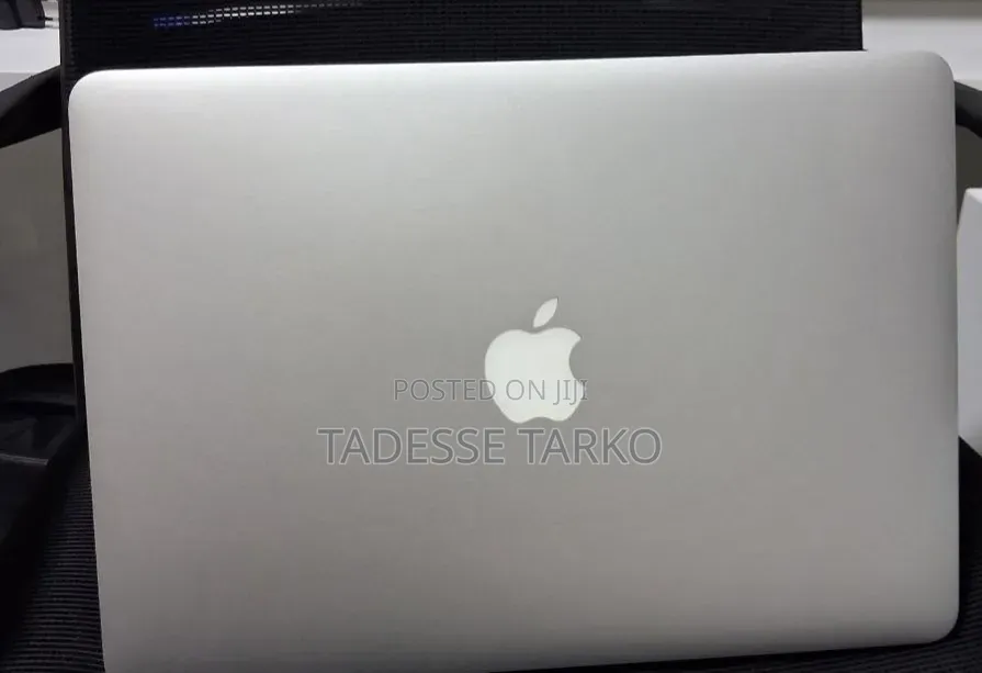 New Laptop Apple MacBook Air 2015 8GB Intel Core i5 SSD 256GB