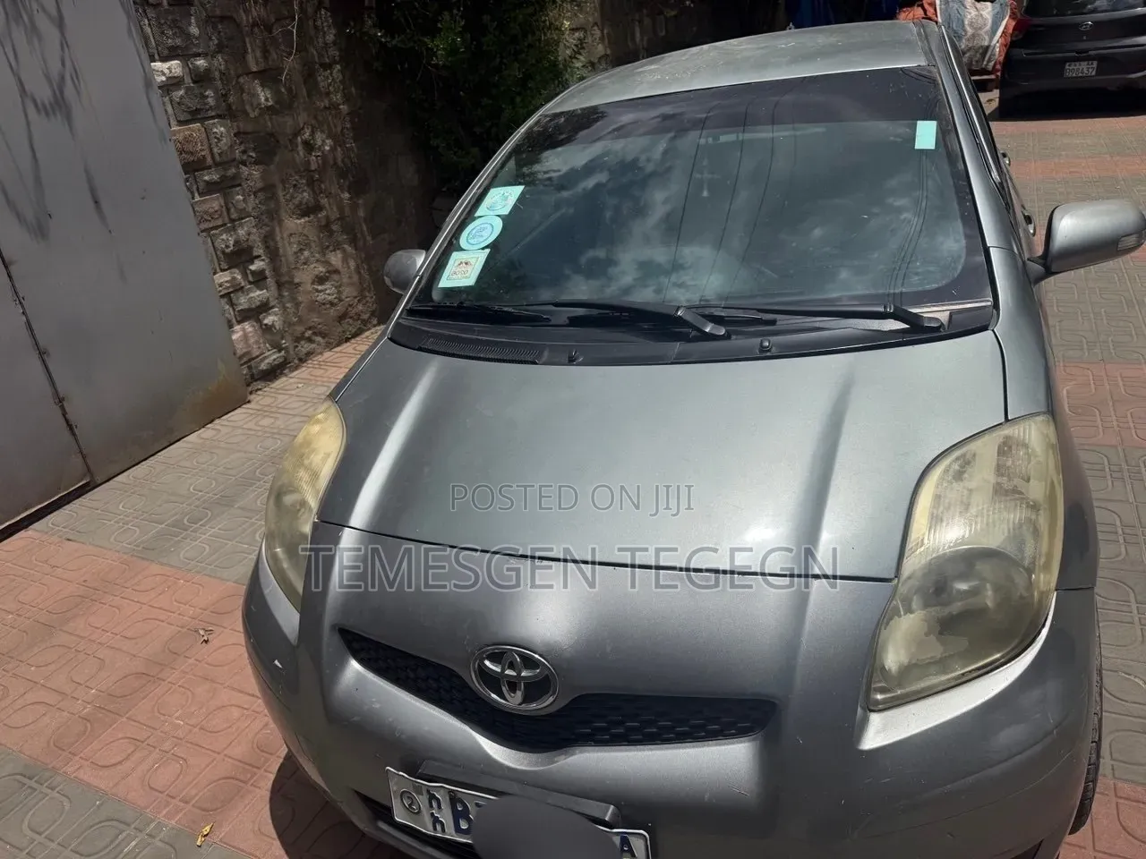Toyota Yaris 2010 Silver