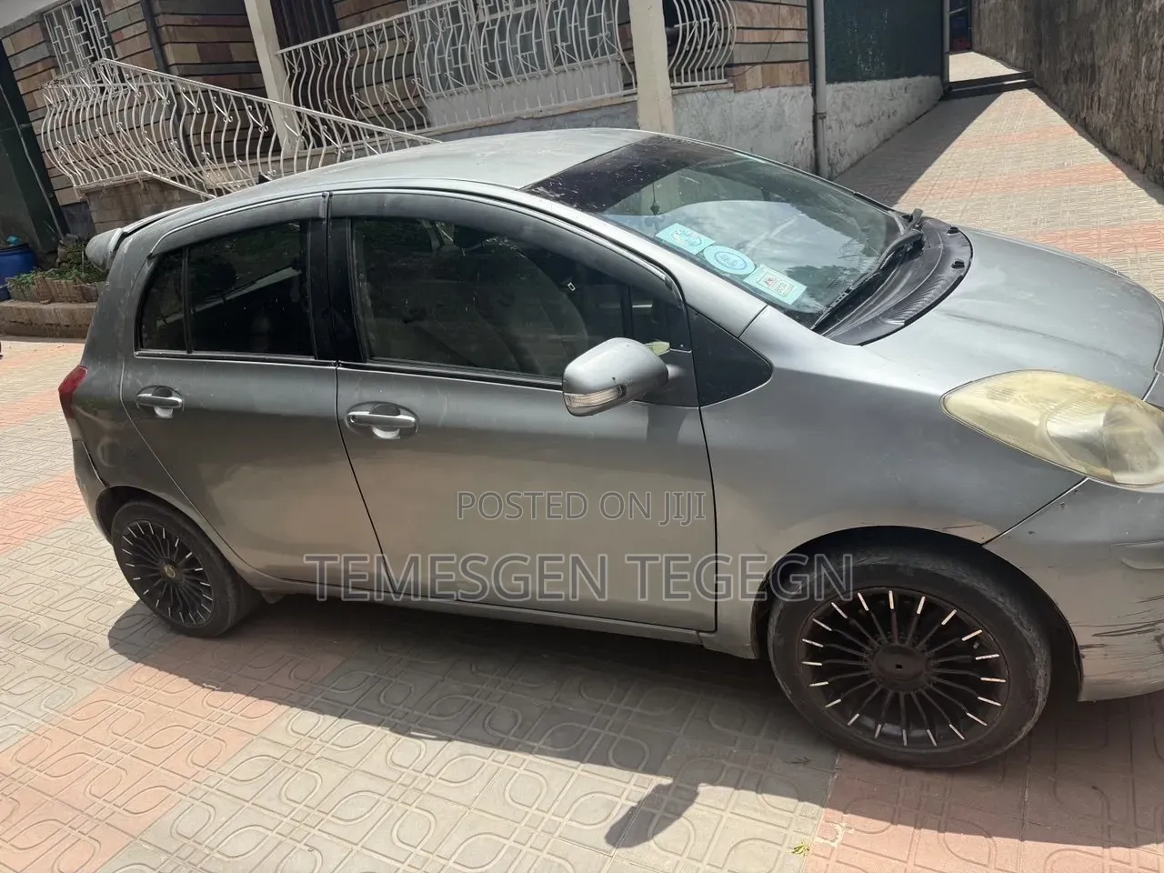Toyota Yaris 2010 Silver
