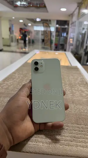 Apple iPhone 12 64 GB White