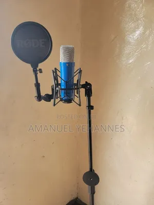 Rode Nt1 Signature Series Studio Microphone