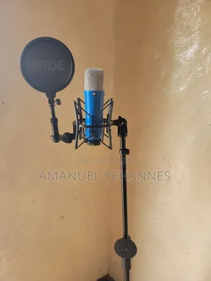 Rode Nt1 Signature Series Studio Microphone