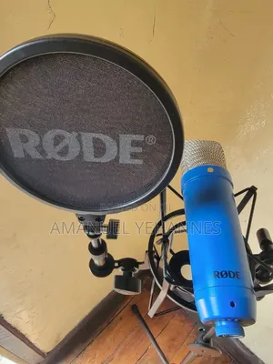 Rode Nt1 Signature Series Studio Microphone