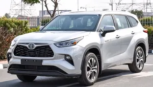 New Toyota Highlander Hybrid 2024 White