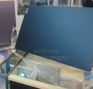 New Laptop Lenovo 16GB AMD Ryzen 7 SSD 512GB