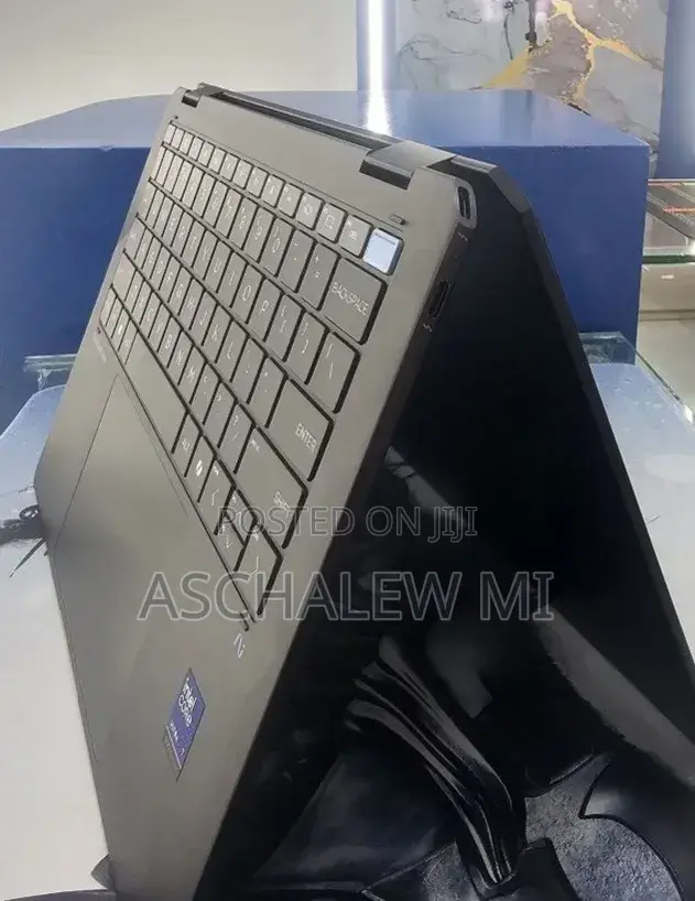 New Laptop HP OmniBook 5 14" 16GB Intel Core Ultra 7 SSD 1T
