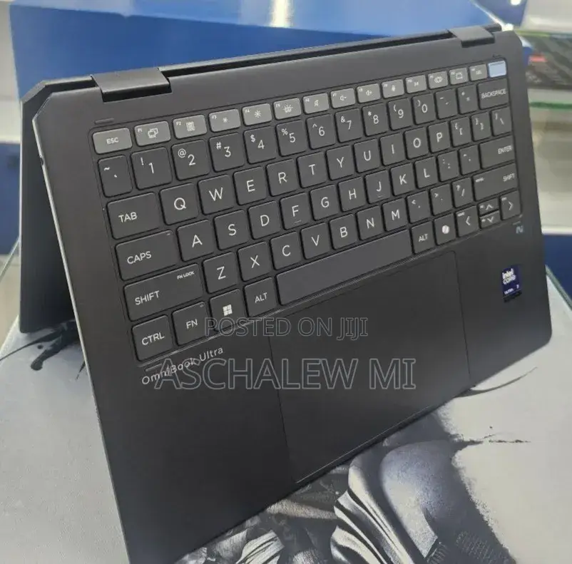 New Laptop HP OmniBook 5 14" 16GB Intel Core Ultra 7 SSD 1T