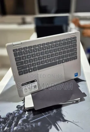 New Laptop HP OmniBook 5 14" 16GB Intel Core 7 SSD 1T