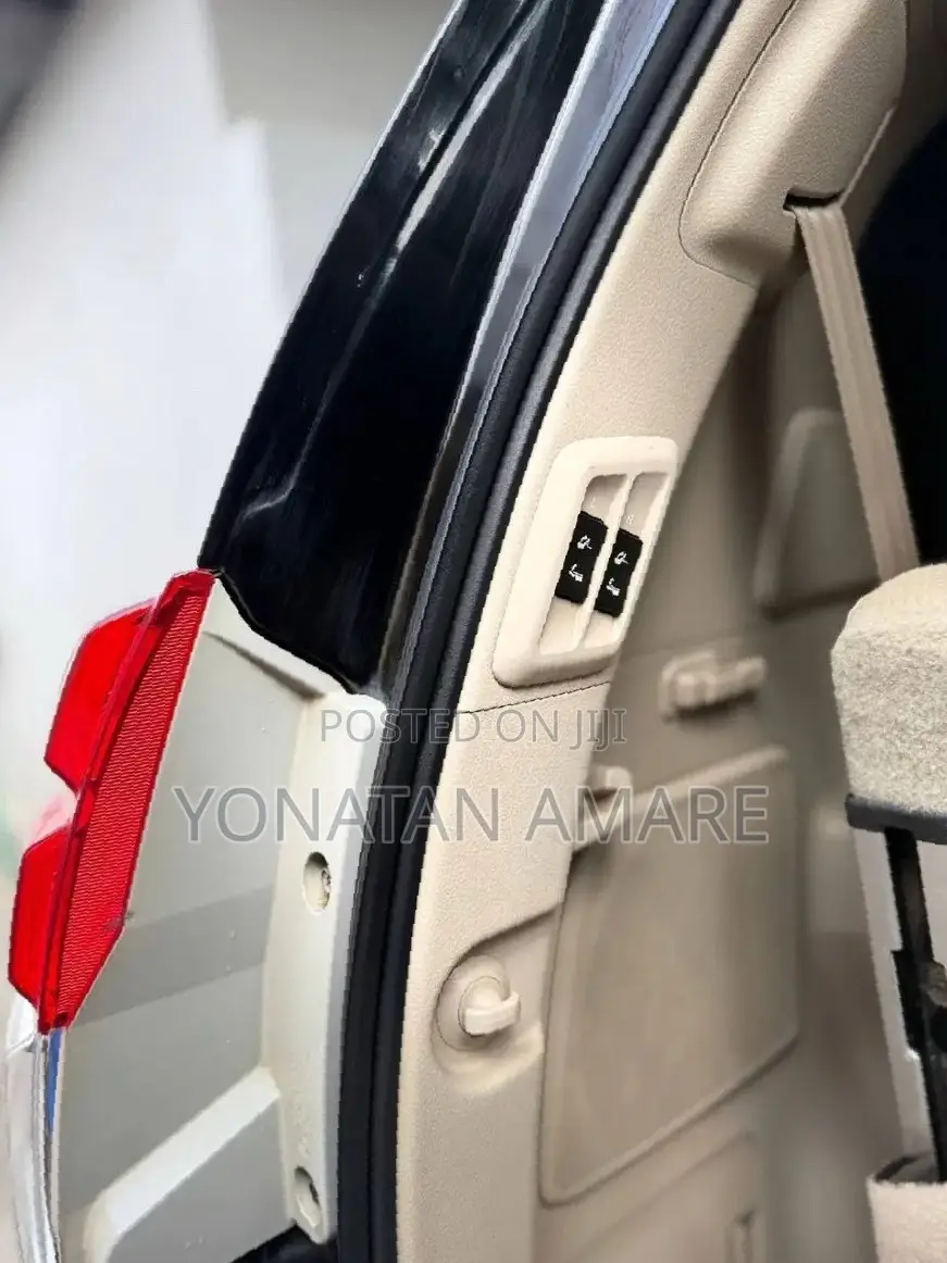 Toyota Land Cruiser Prado 2013 Black