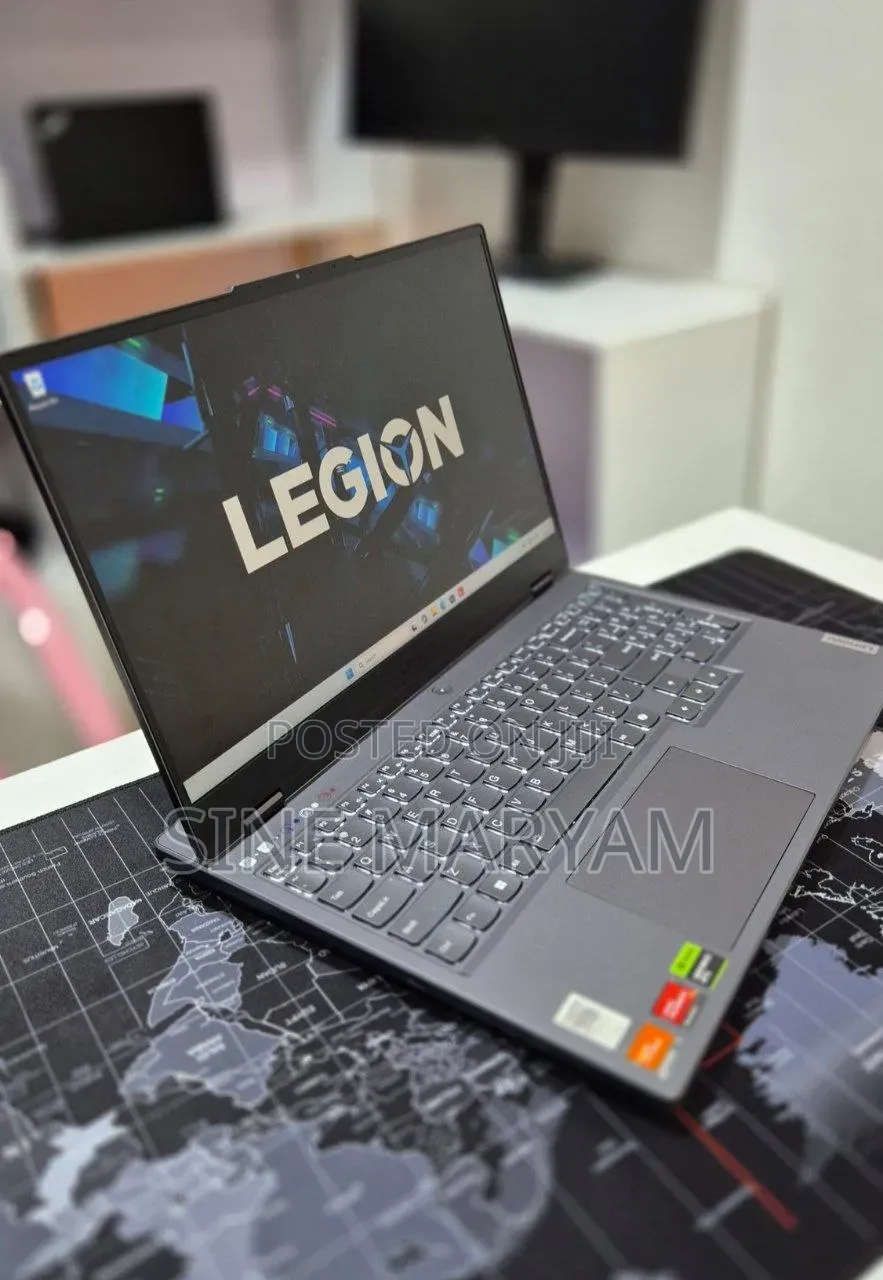 New Laptop Lenovo Legion 5 16GB AMD Ryzen 7 SSD 512GB