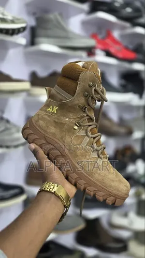 Ak High Master Quality Smooth Boots Snaekers for Man's