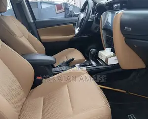 Toyota Fortuner 2022 Gray